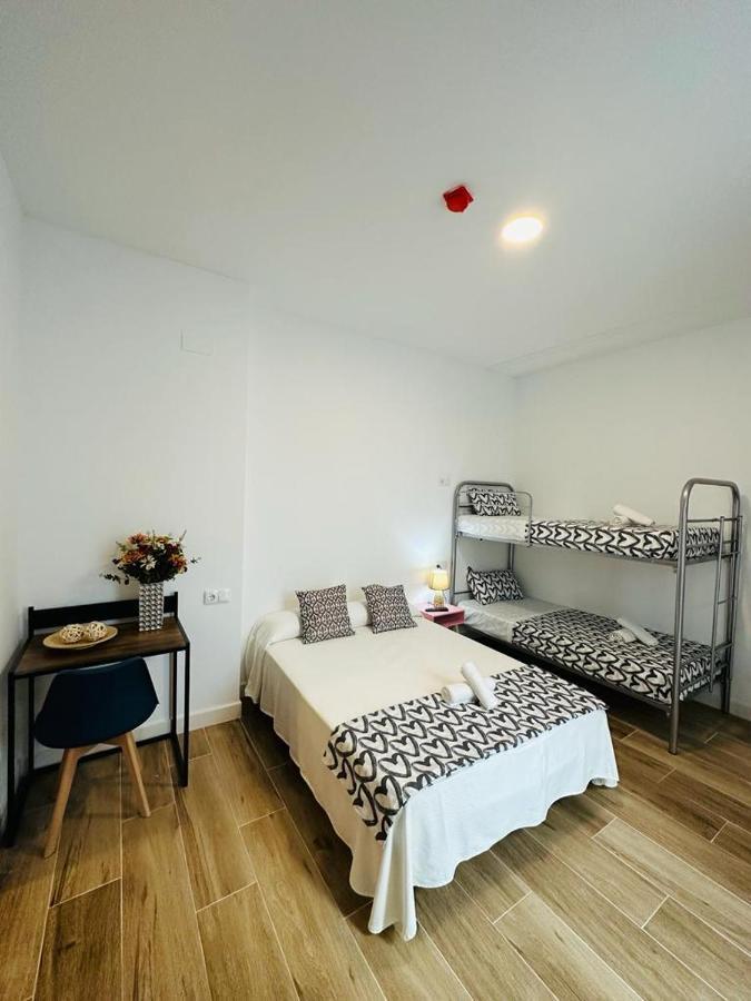 Hostel Costa-Luz Bejar 28-30 Huelva Kültér fotó