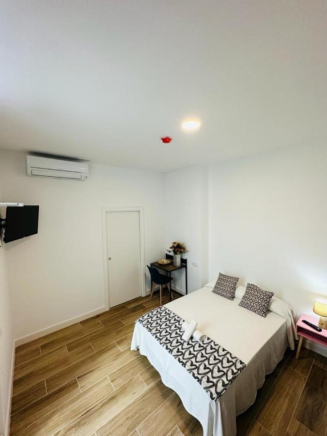 Hostel Costa-Luz Bejar 28-30 Huelva Kültér fotó